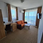 Mida Oda ve Kahvaltı